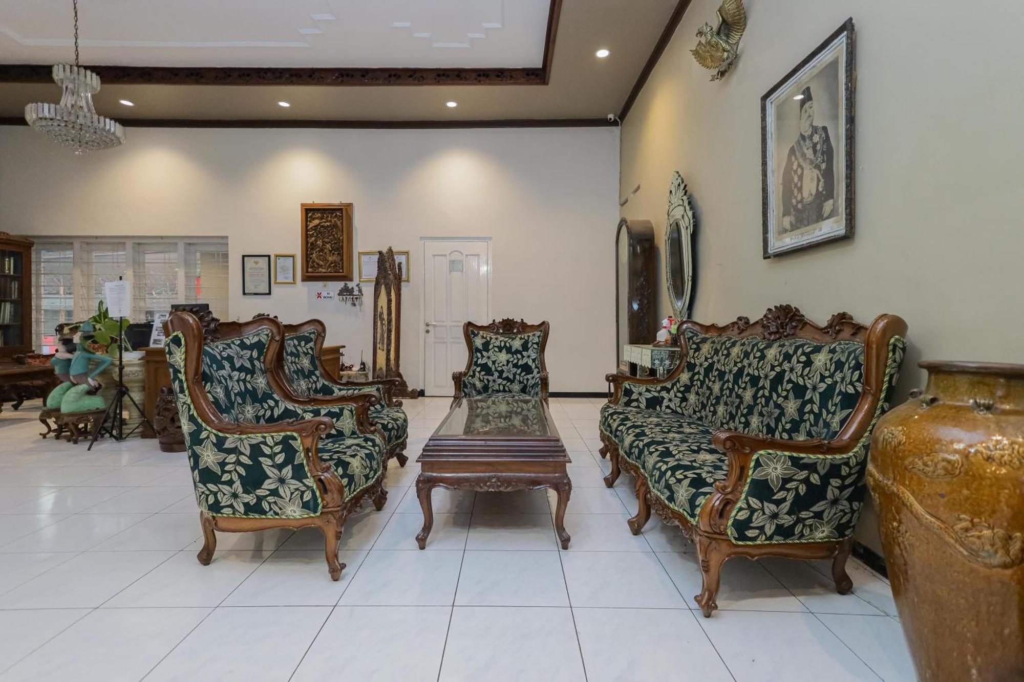 Reddoorz Plus At Swun Stay Raya Langsep Malang Exterior foto