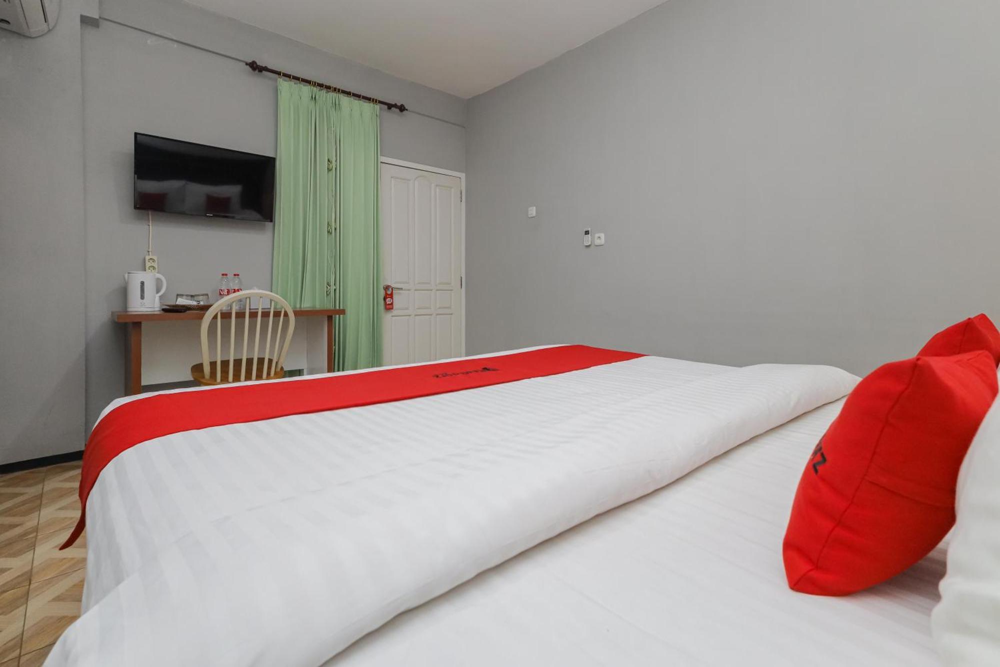 Reddoorz Plus At Swun Stay Raya Langsep Malang Exterior foto